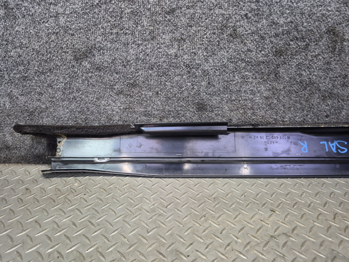 94-02 Mercedes R129 SL500 Set of 2 Door Scuff Sill Plate Trim Panel Black OEM