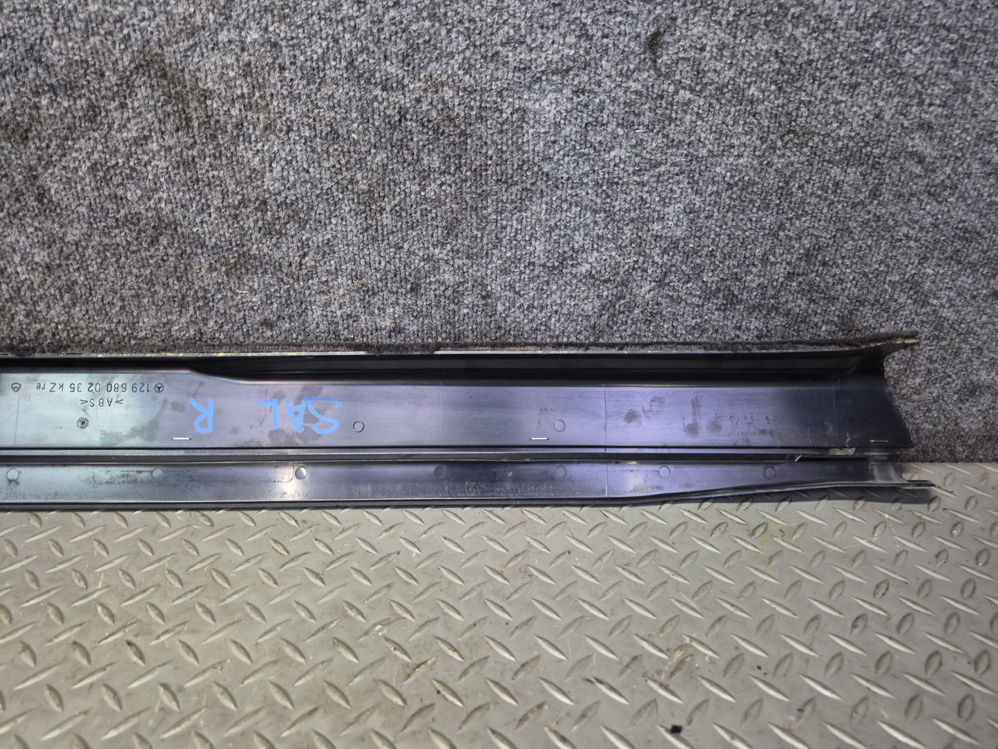 94-02 Mercedes R129 SL500 Set of 2 Door Scuff Sill Plate Trim Panel Black OEM