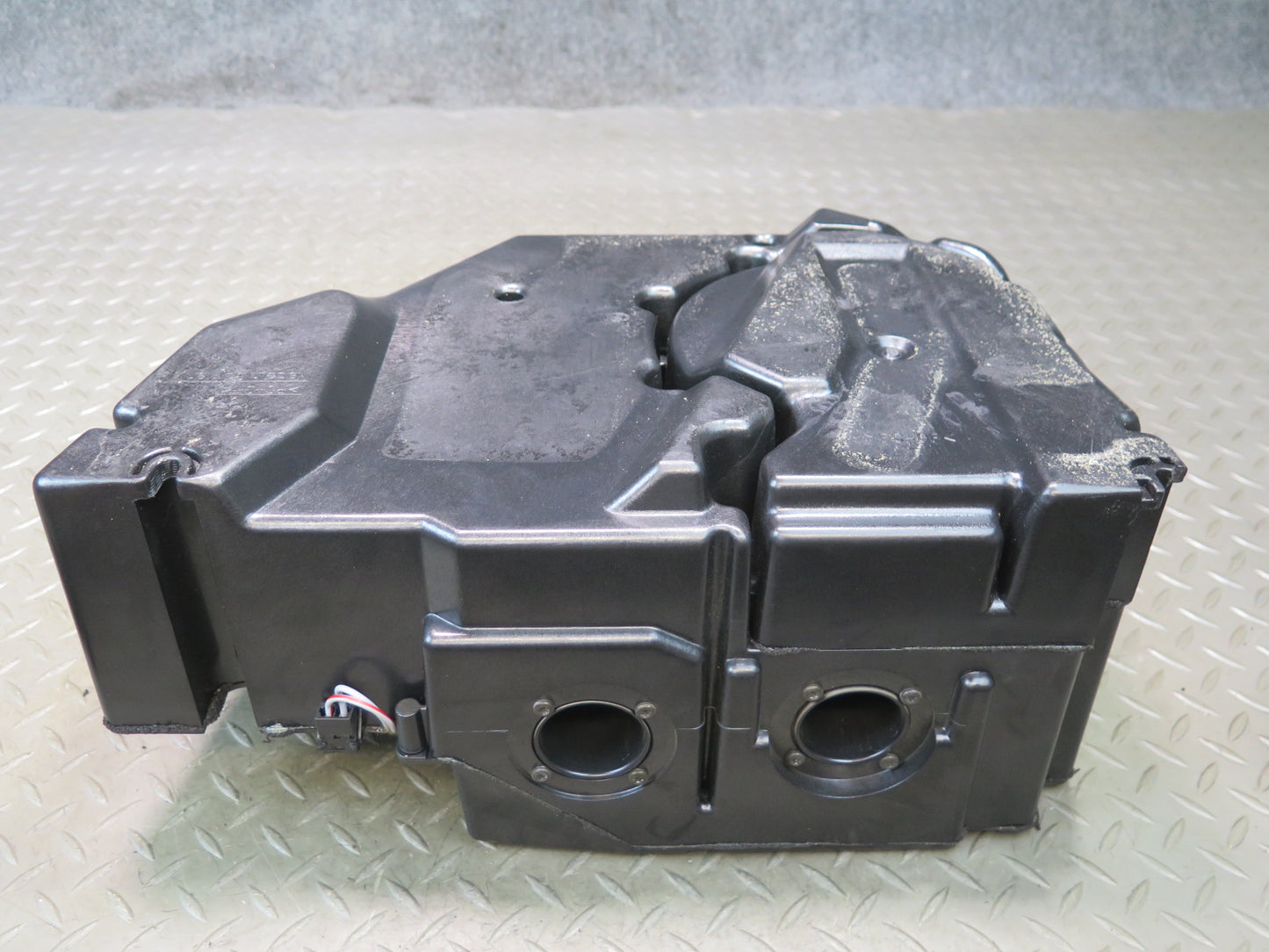 98-02 Mercedes R129 SL500 SL600 Rear Bose Subwoofer Speaker Box 1298205502 OEM