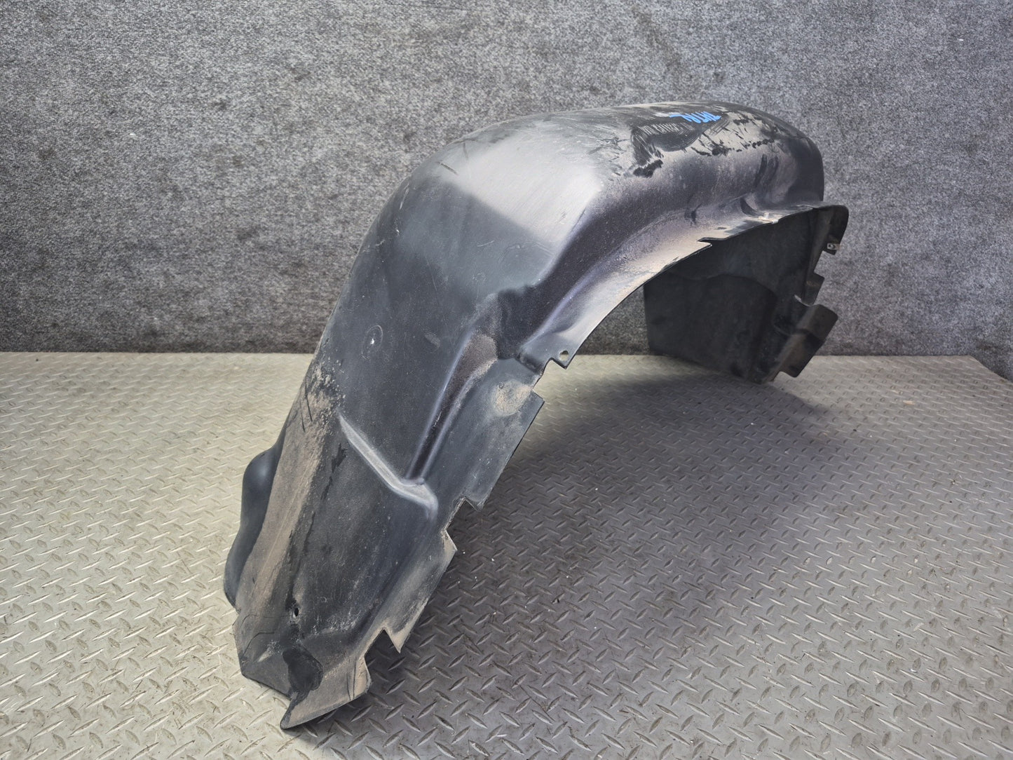 2003-2009 Hummer H2 Rear Left Wheel Fender Liner Splash Guard Shield 15111879