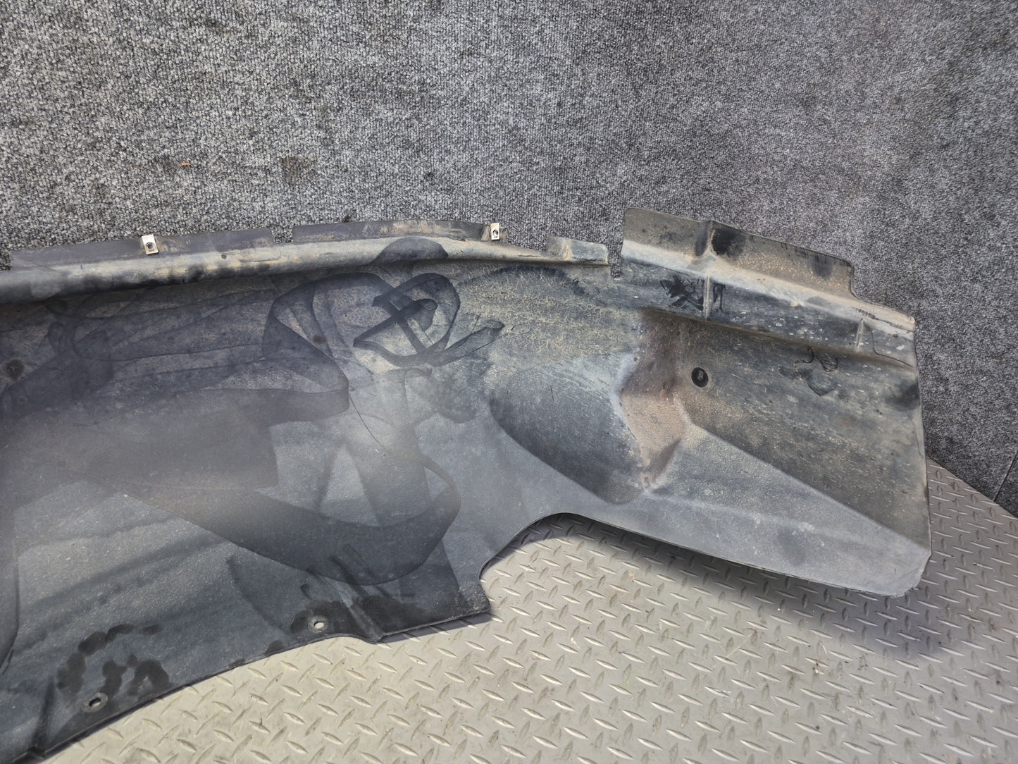 2003-2009 Hummer H2 Rear Left Wheel Fender Liner Splash Guard Shield 15111879