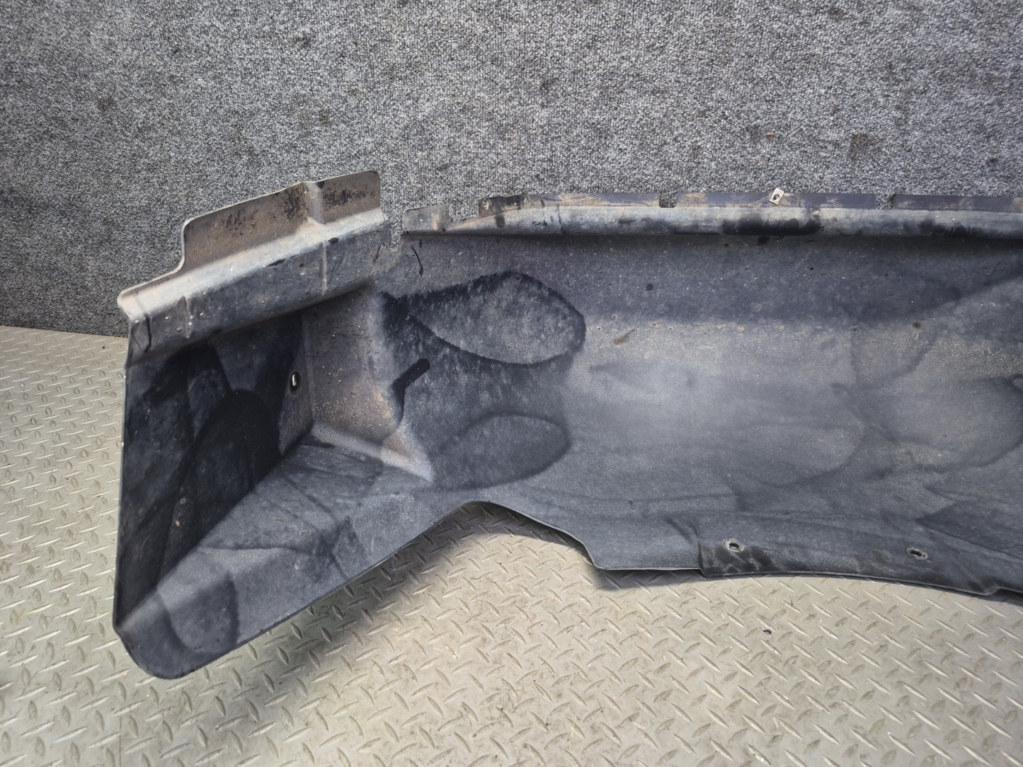 2003-2009 Hummer H2 Rear Right Wheel Fender Liner Splash Guard Shield 15111880