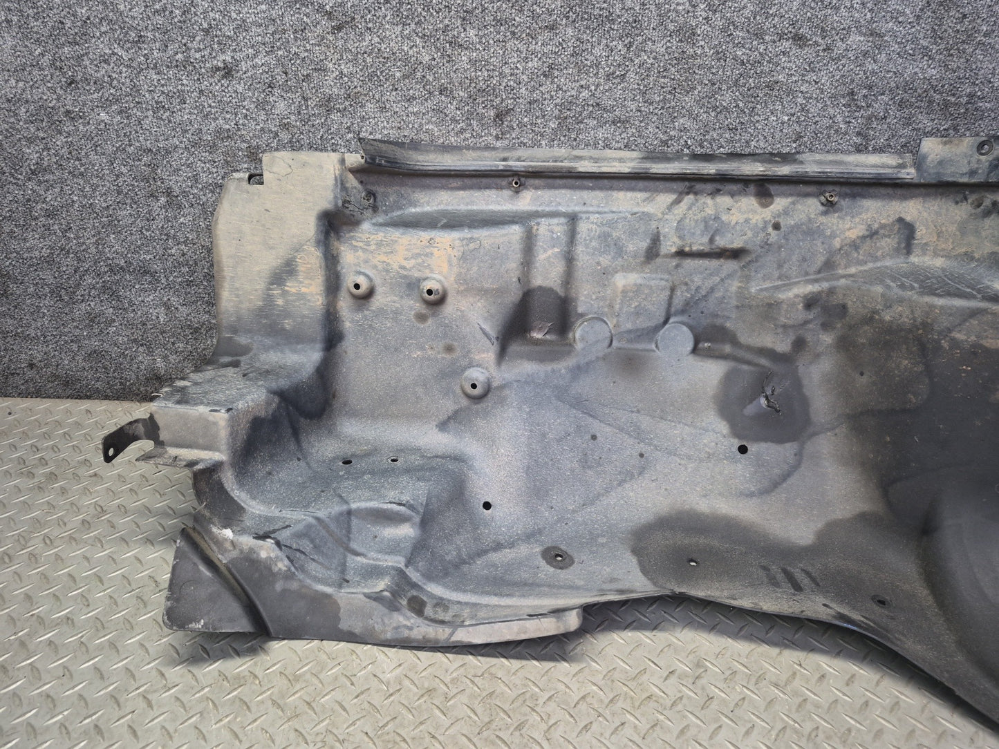 2003-2009 Hummer H2 Front Left Wheel Fender Liner Splash Guard Shield 15176641