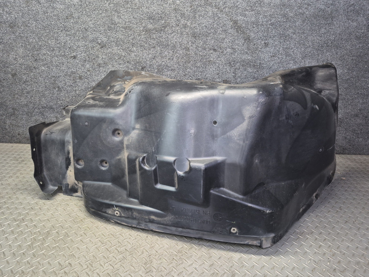 2003-2009 Hummer H2 Front Left Wheel Fender Liner Splash Guard Shield 15176641