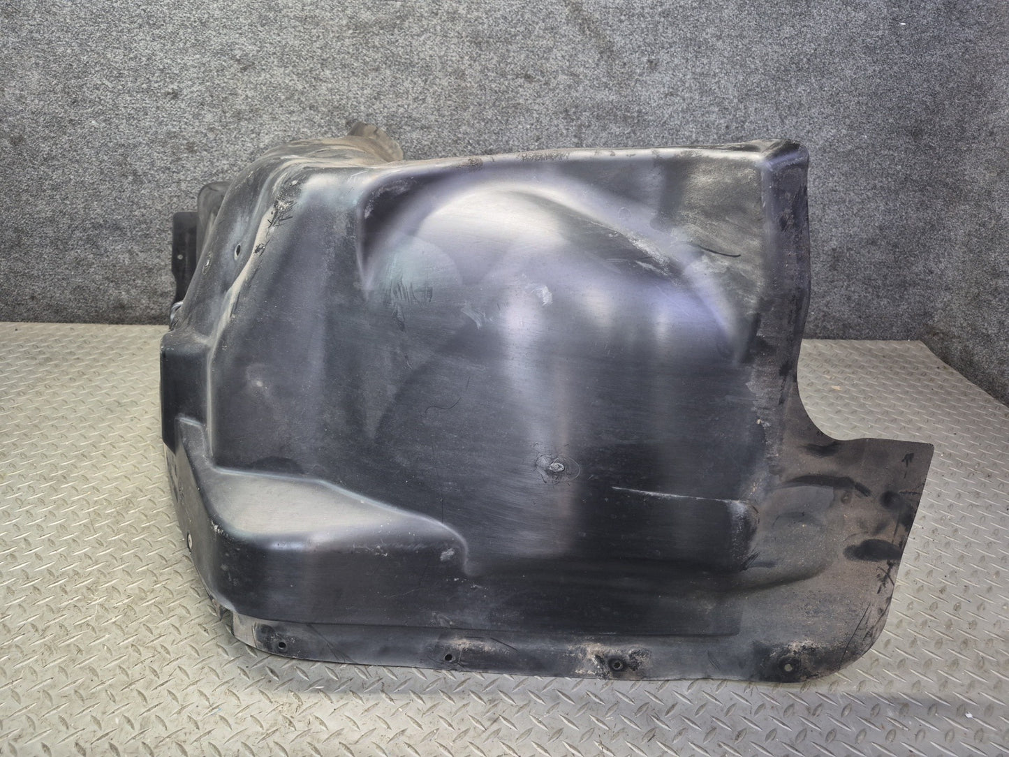 2003-2009 Hummer H2 Front Left Wheel Fender Liner Splash Guard Shield 15176641