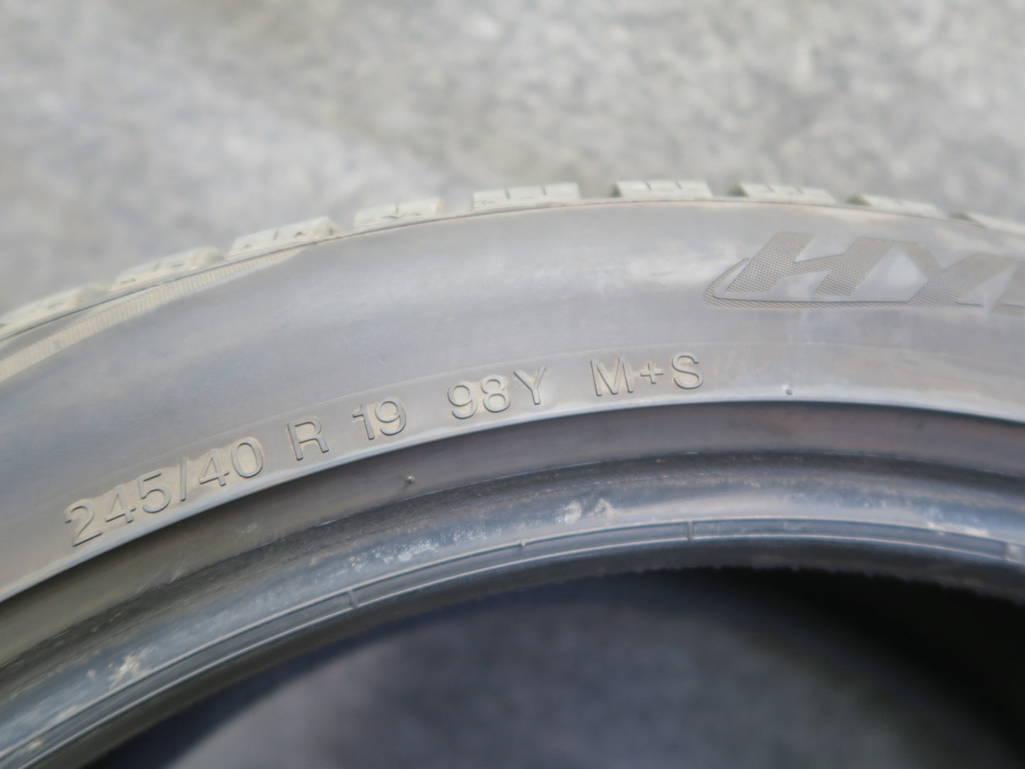 Set of 2 Vredestein Hypertrac A/S Tire 245/40 R19" 98Y M+S 1724 2624 8/32 Tread