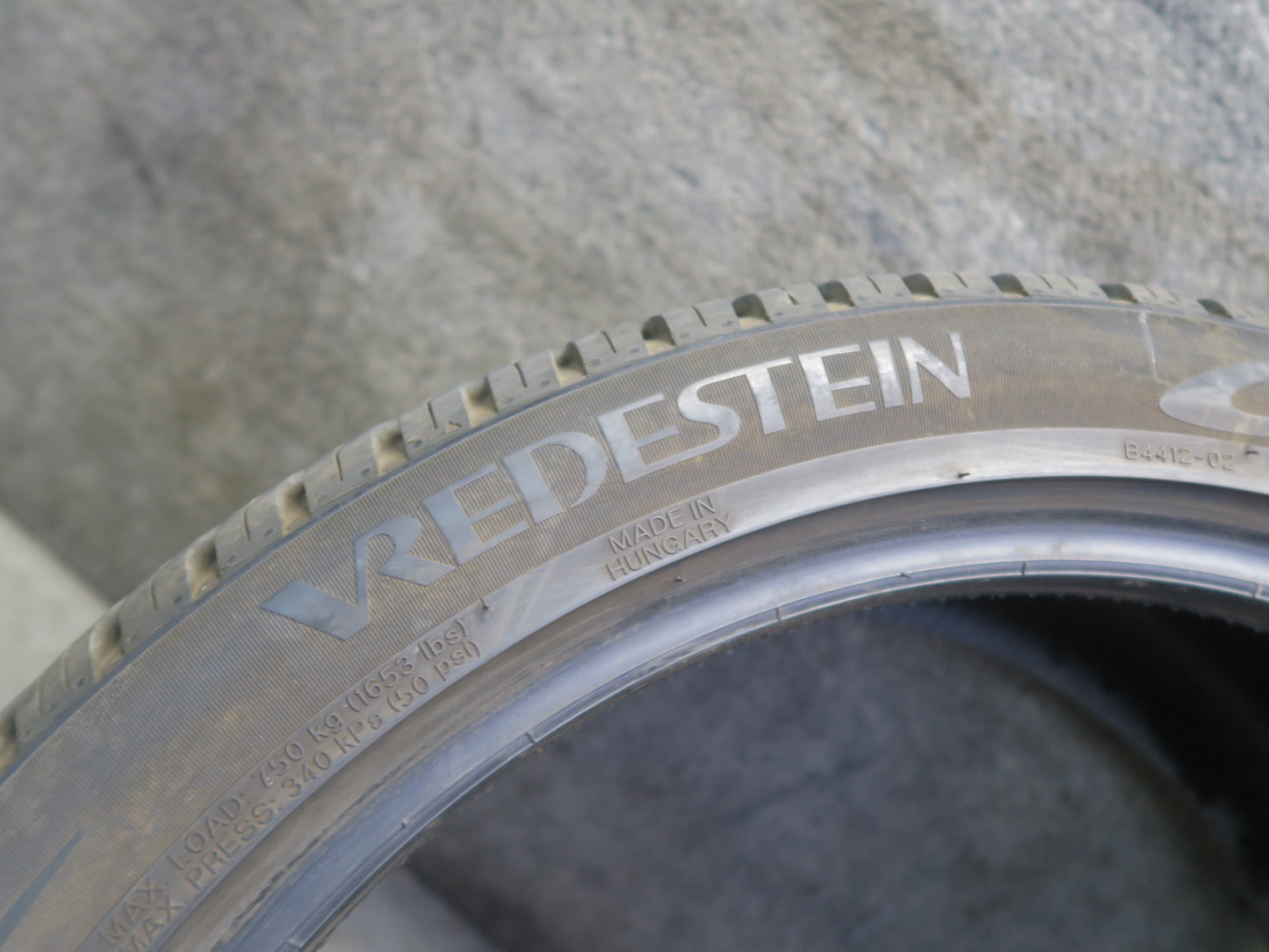 Set of 2 Vredestein Hypertrac A/S Tire 245/40 R19" 98Y M+S 1724 2624 8/32 Tread