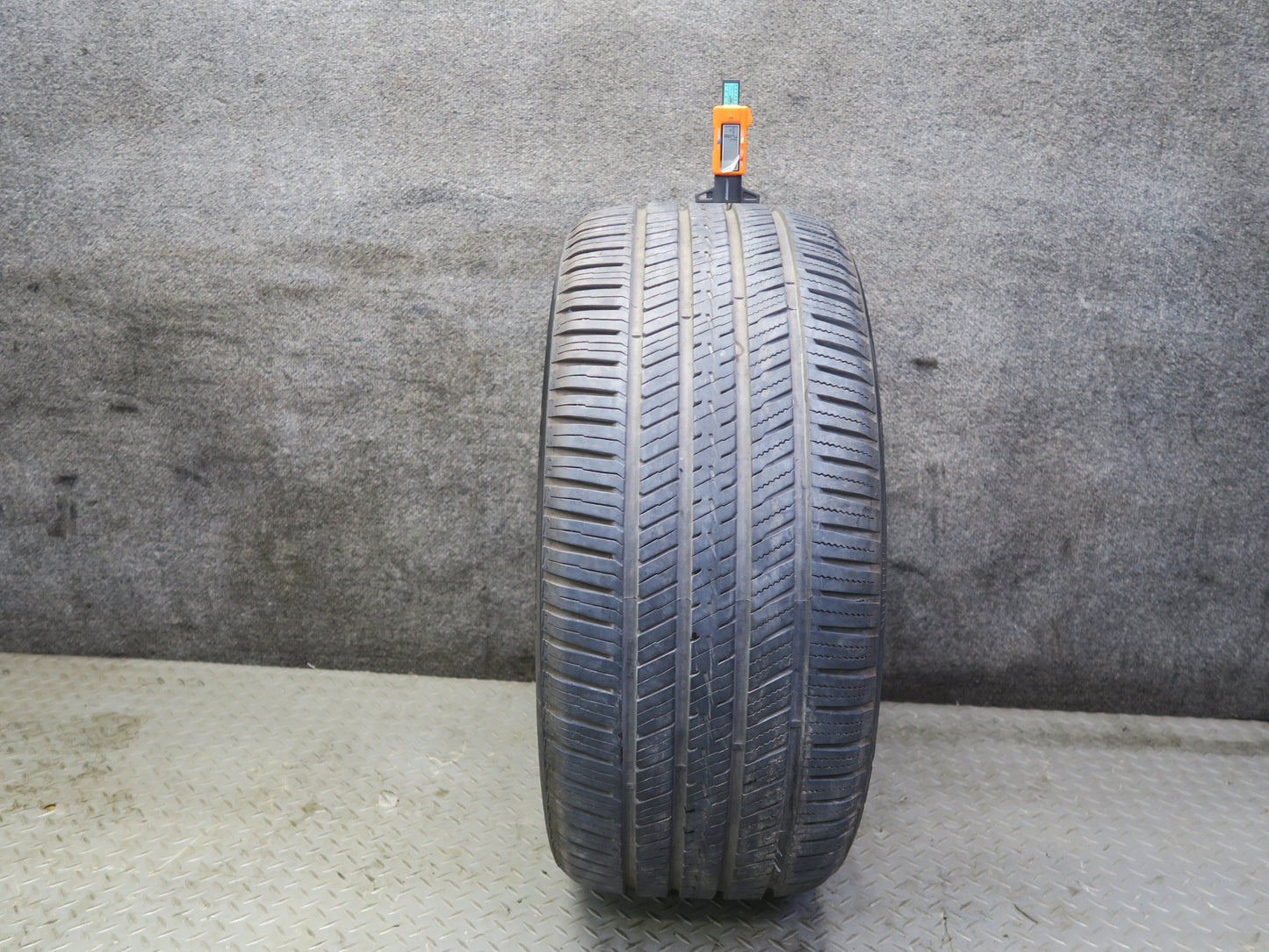 Set of 2 Vredestein Hypertrac A/S Tire 245/40 R19" 98Y M+S 1724 2624 8/32 Tread