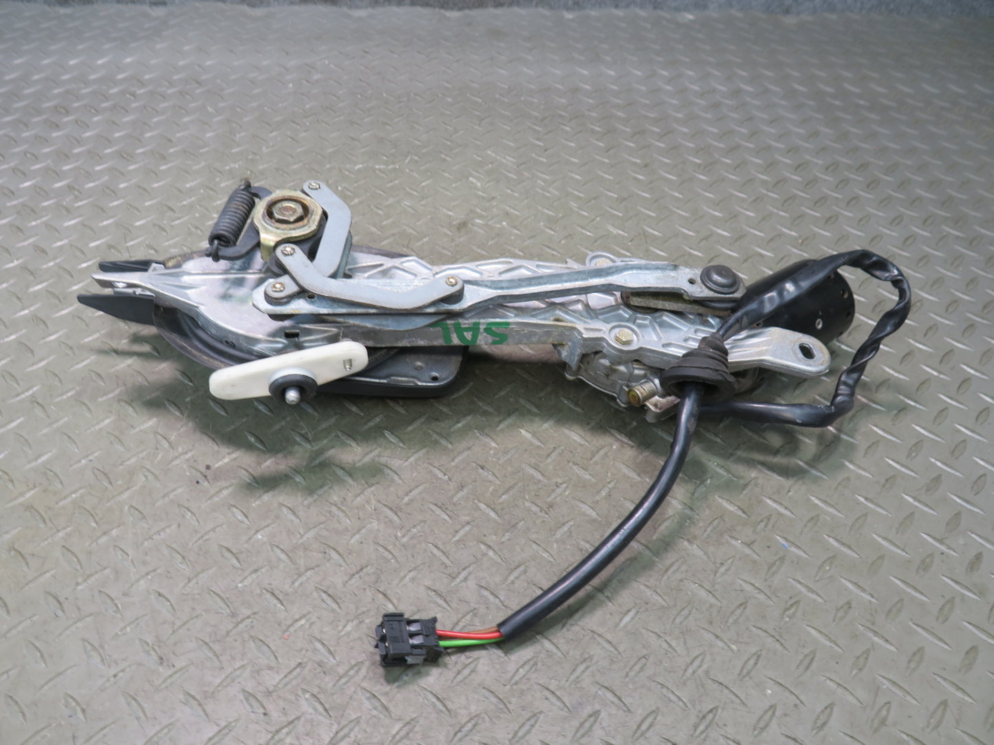 94-02 Mercedes R129 SL500 Windshield Wiper Transmission Linkage w Motor OEM