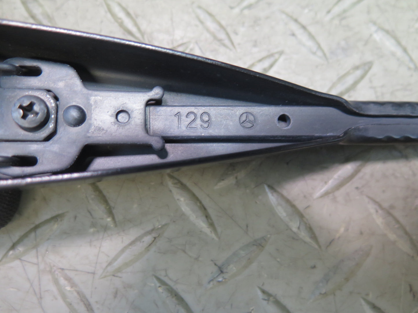 94-02 Mercedes R129 Sl-class Front Windshield Wiper Arm OEM