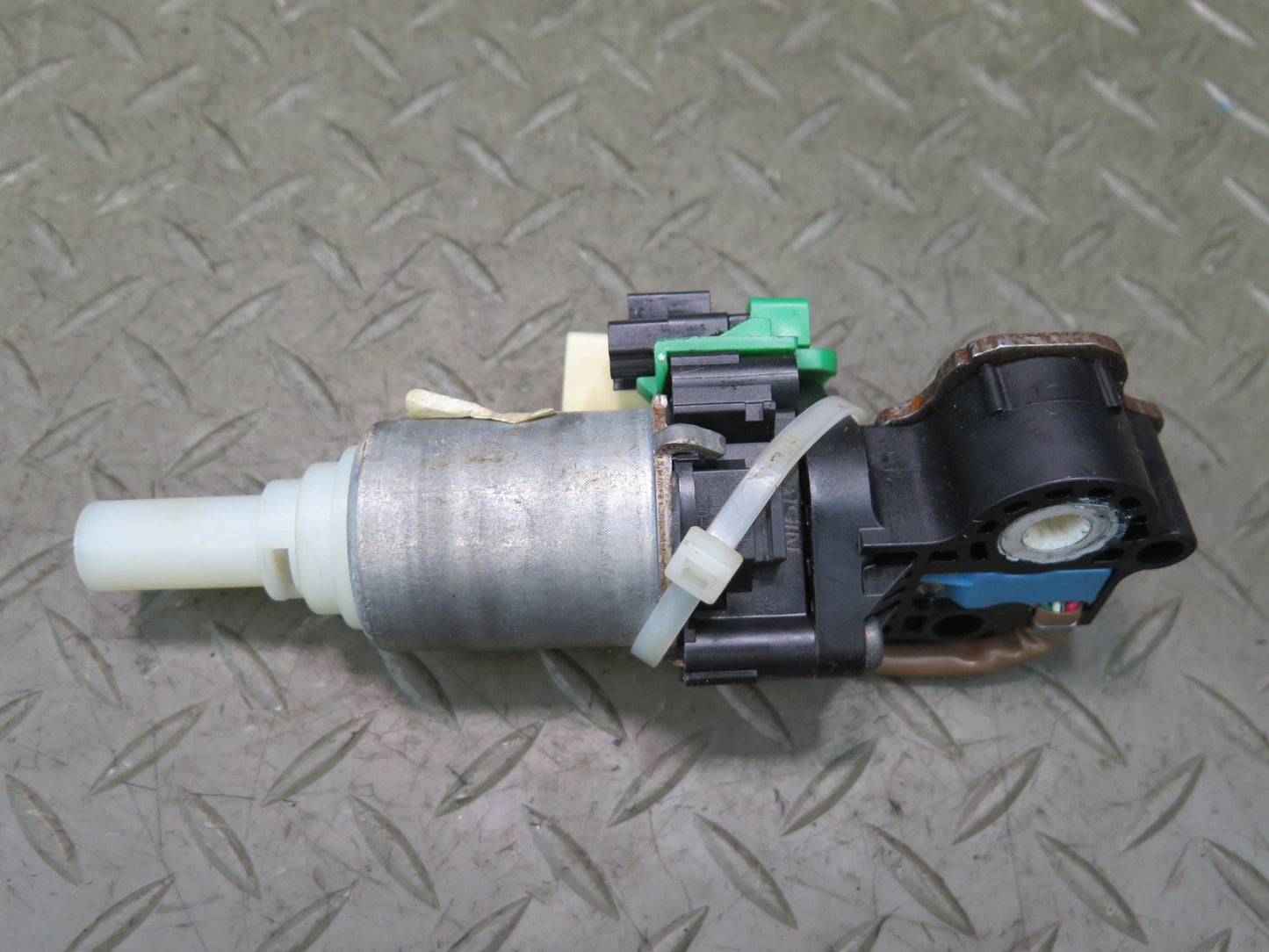 07-17 Lexus UVF46L LS600h LS460 Front Left Seat Adjust Control Motor Set OEM