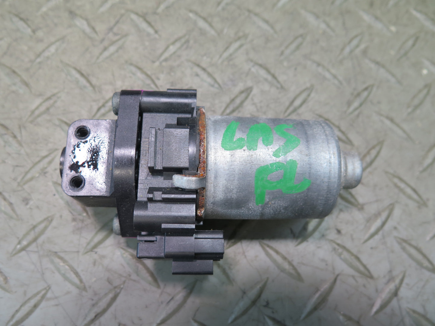 07-17 Lexus UVF46L LS600h LS460 Front Left Seat Adjust Control Motor Set OEM