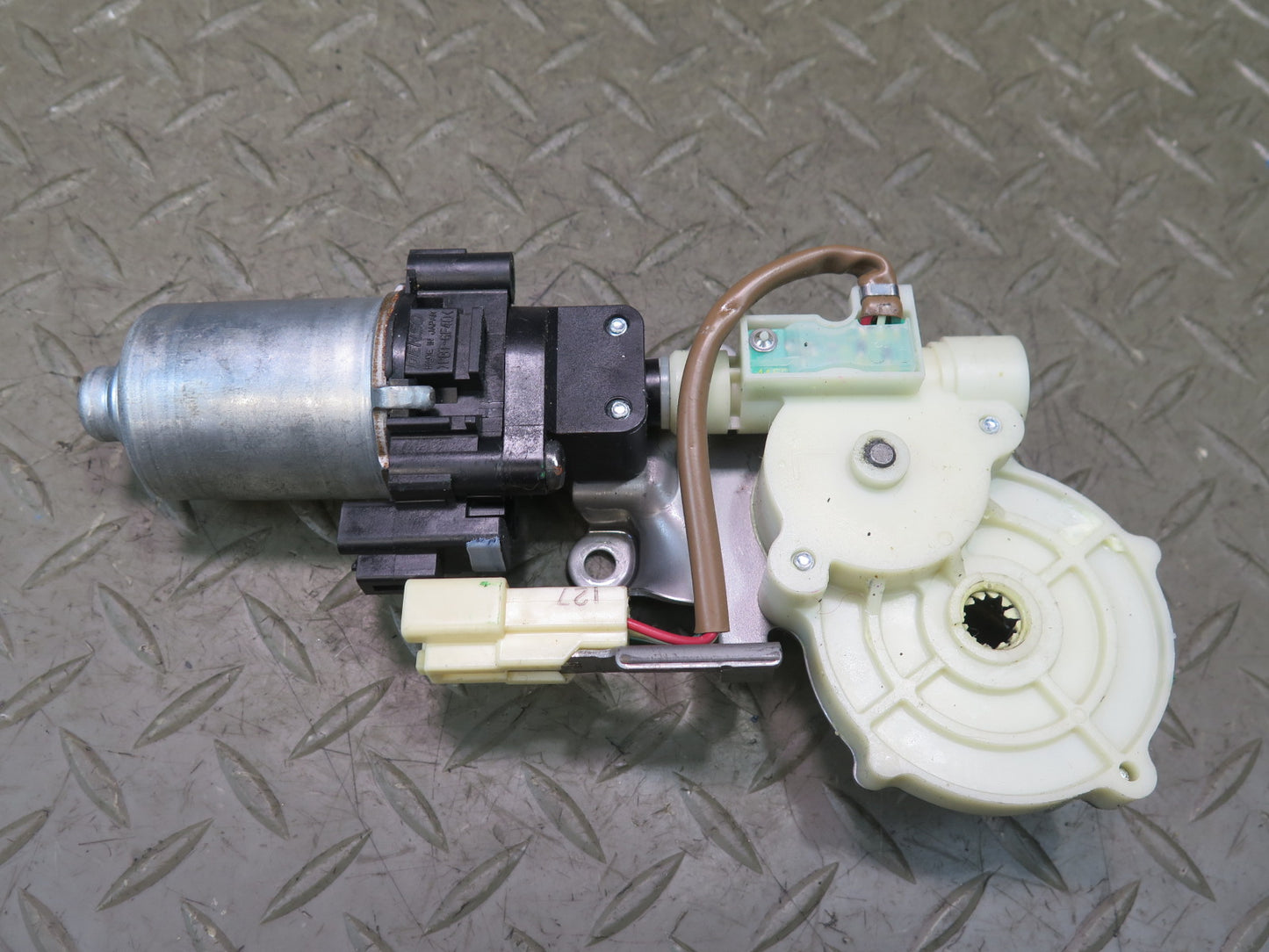 07-17 Lexus UVF46L LS600h LS460 Front Left Seat Adjust Control Motor Set OEM