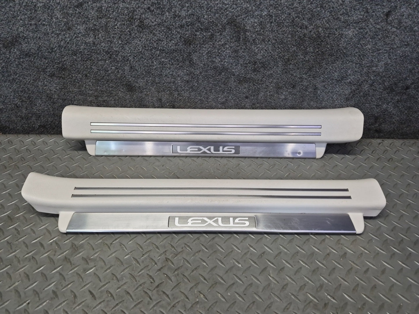 08-12 Lexus UVF46L LS600hL Set of 2 Front Door Scuff Sill Plate Trim Panel OEM