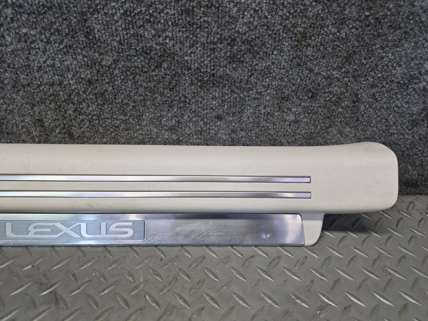 08-12 Lexus UVF46L LS600hL Set of 2 Front Door Scuff Sill Plate Trim Panel OEM