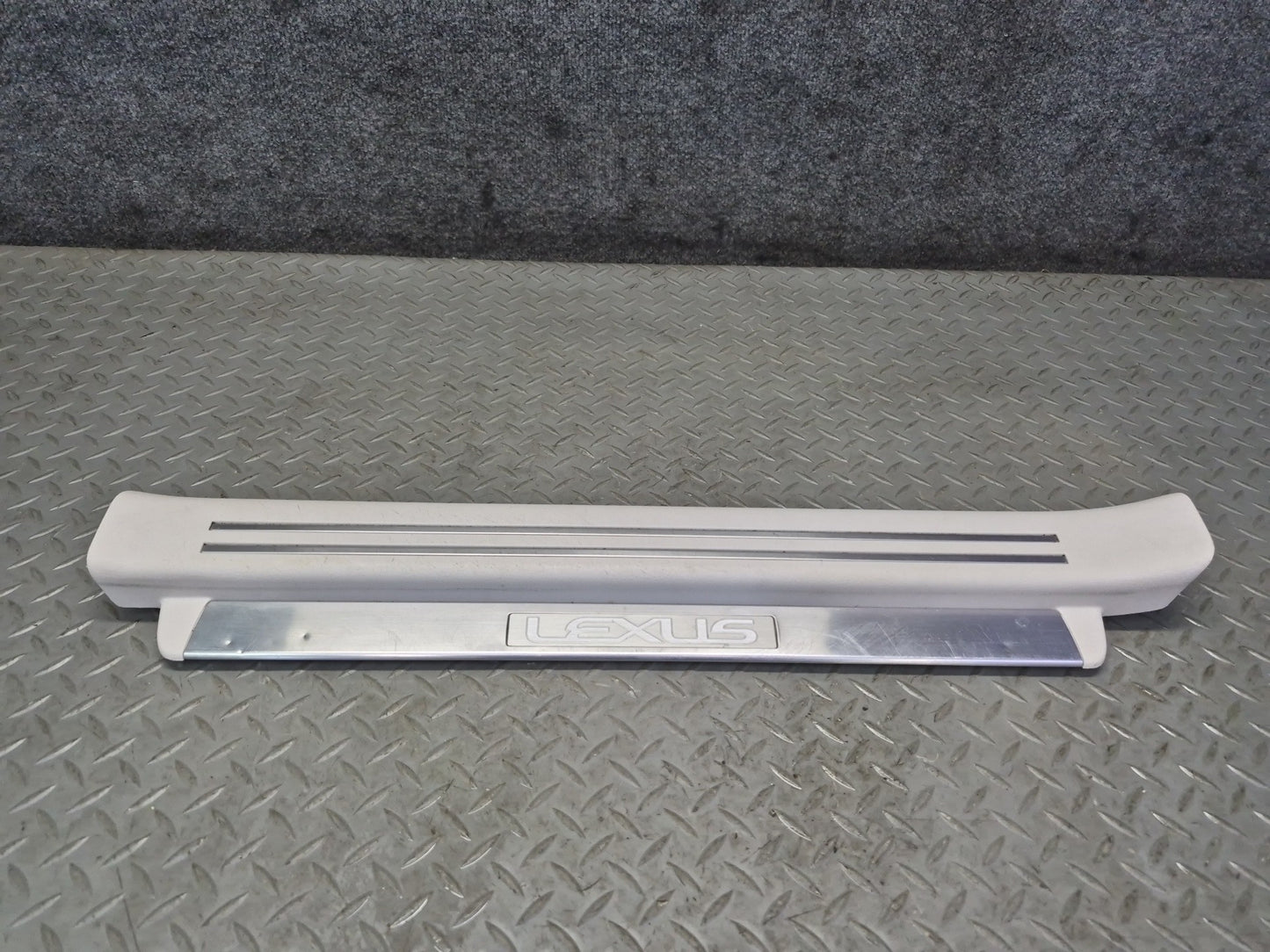 08-12 Lexus UVF46L LS600hL Set of 2 Front Door Scuff Sill Plate Trim Panel OEM