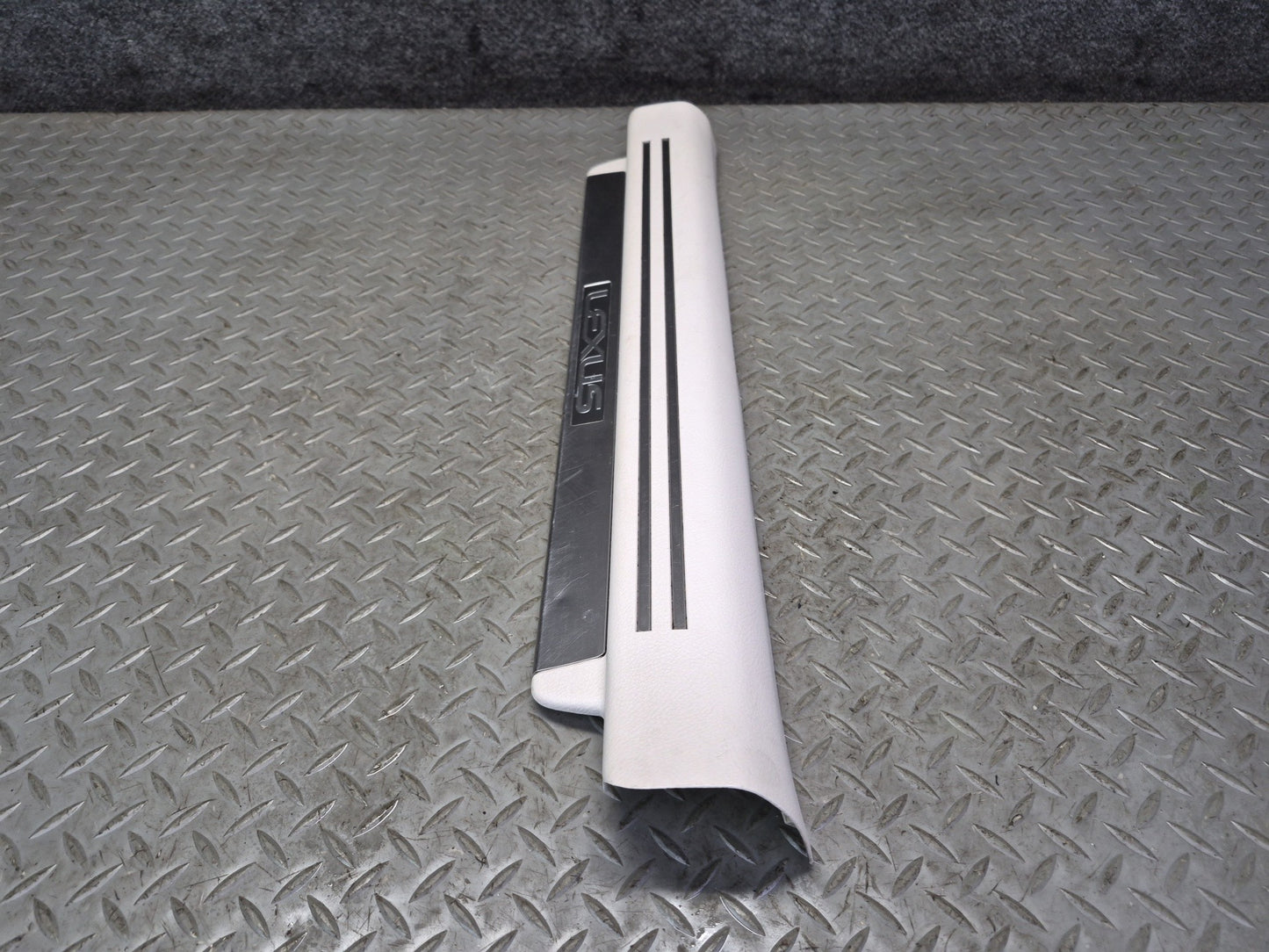 08-12 Lexus UVF46L LS600hL Set of 2 Front Door Scuff Sill Plate Trim Panel OEM