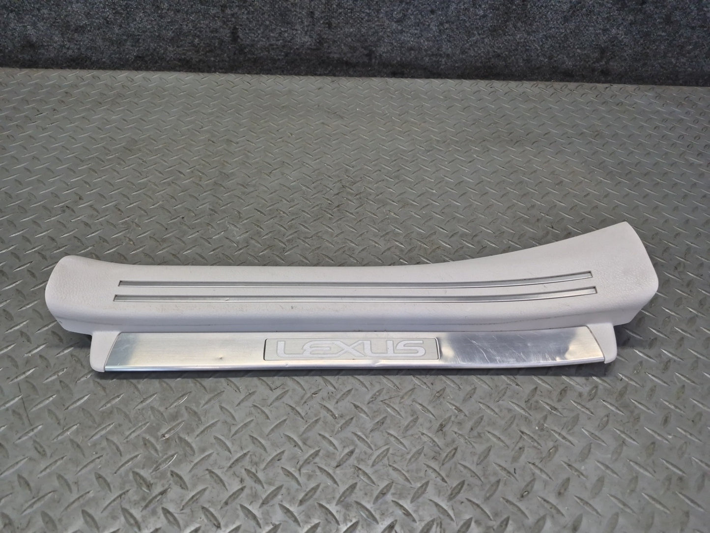 08-12 Lexus UVF46L LS600hL Set of 2 Rear Door Scuff Sill Plate Trim OEM