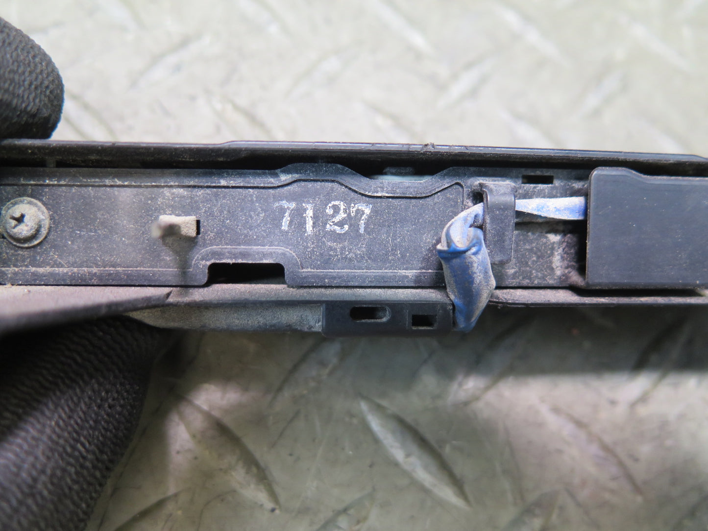 07-12 Lexus UVF46L LS600h LS460 Keyless Entry Antenna Sensor 89997-41010 OEM