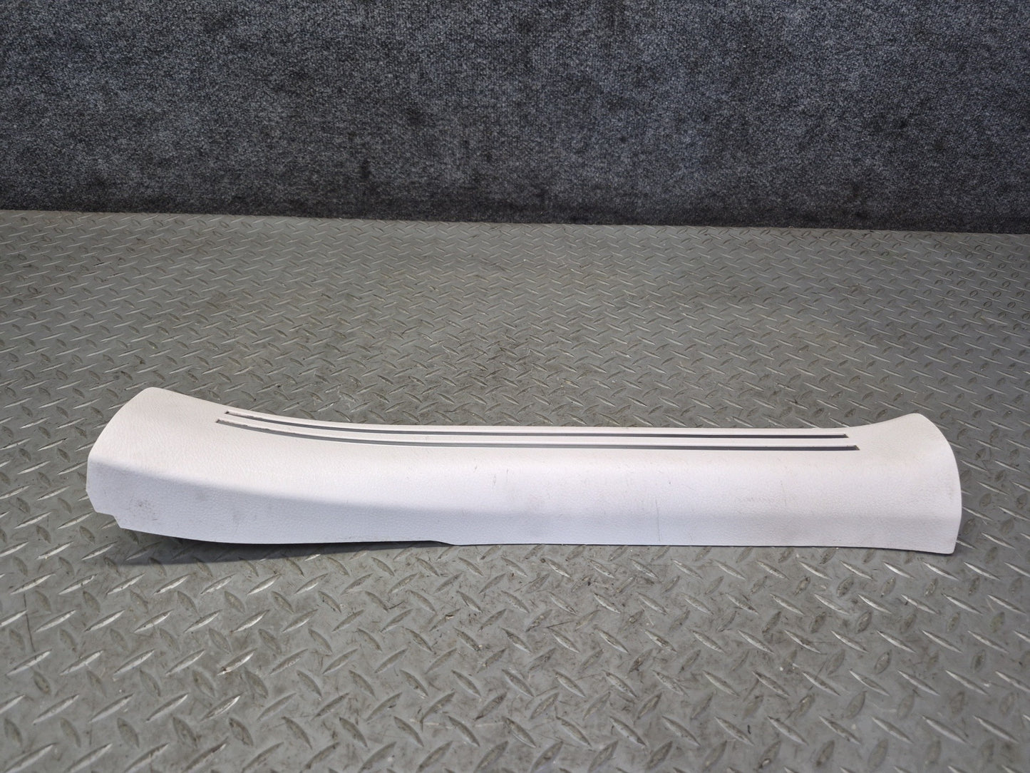08-12 Lexus UVF46L LS600hL Set of 2 Rear Door Scuff Sill Plate Trim OEM