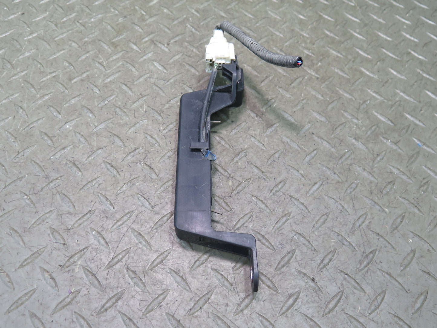 07-12 Lexus UVF46L LS600h LS460 Keyless Entry Antenna Sensor 89997-41010 OEM