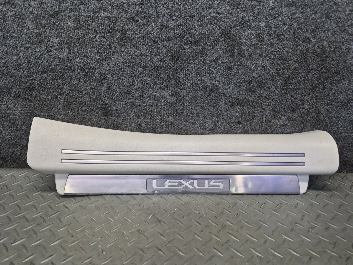 08-12 Lexus UVF46L LS600hL Set of 2 Rear Door Scuff Sill Plate Trim OEM