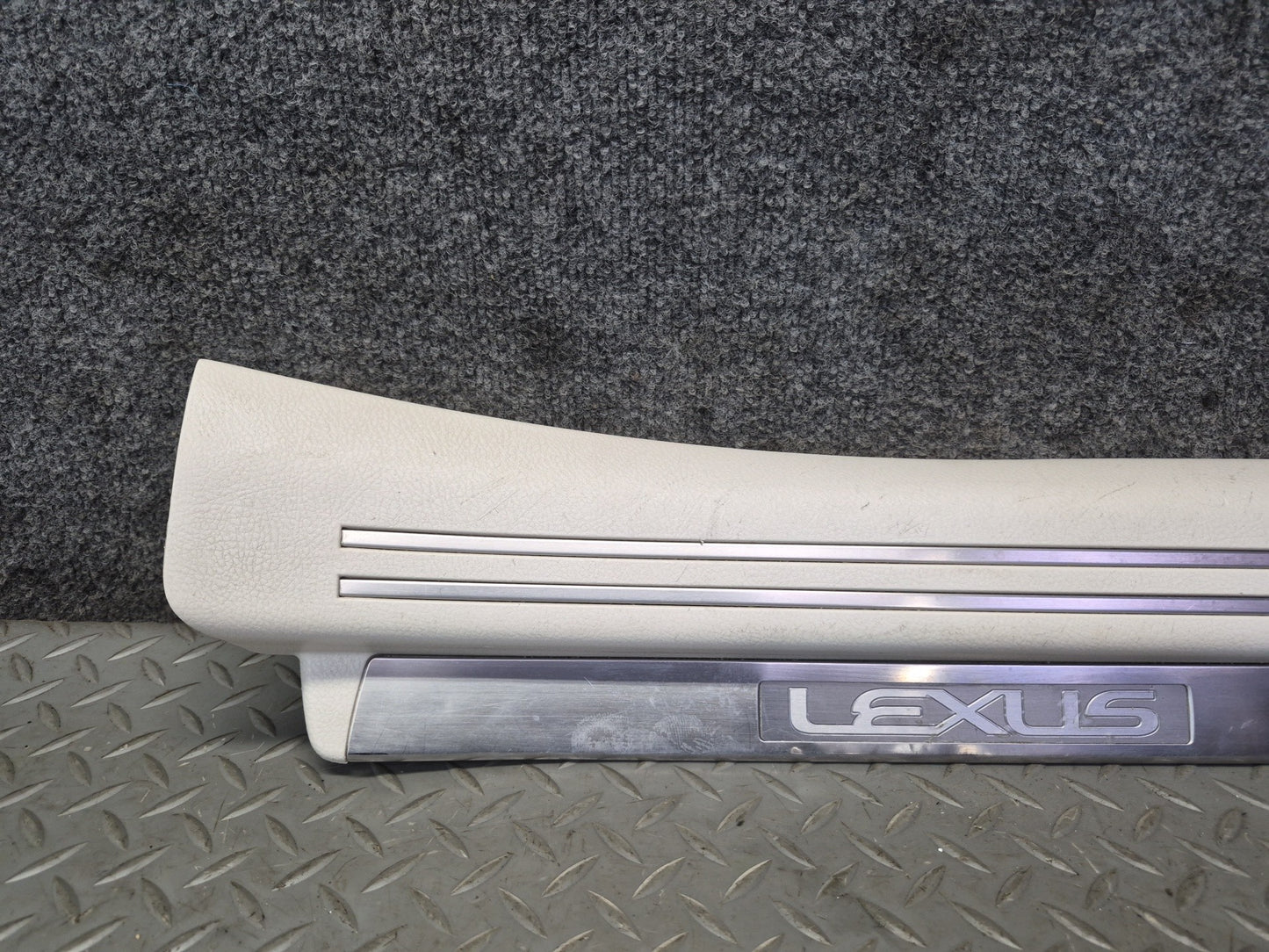 08-12 Lexus UVF46L LS600hL Set of 2 Rear Door Scuff Sill Plate Trim OEM