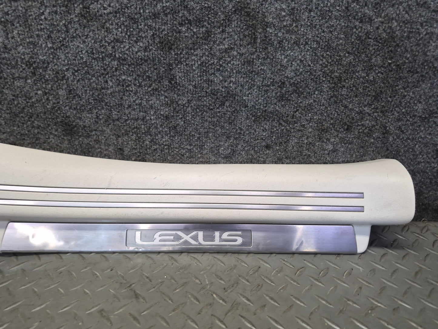08-12 Lexus UVF46L LS600hL Set of 2 Rear Door Scuff Sill Plate Trim OEM
