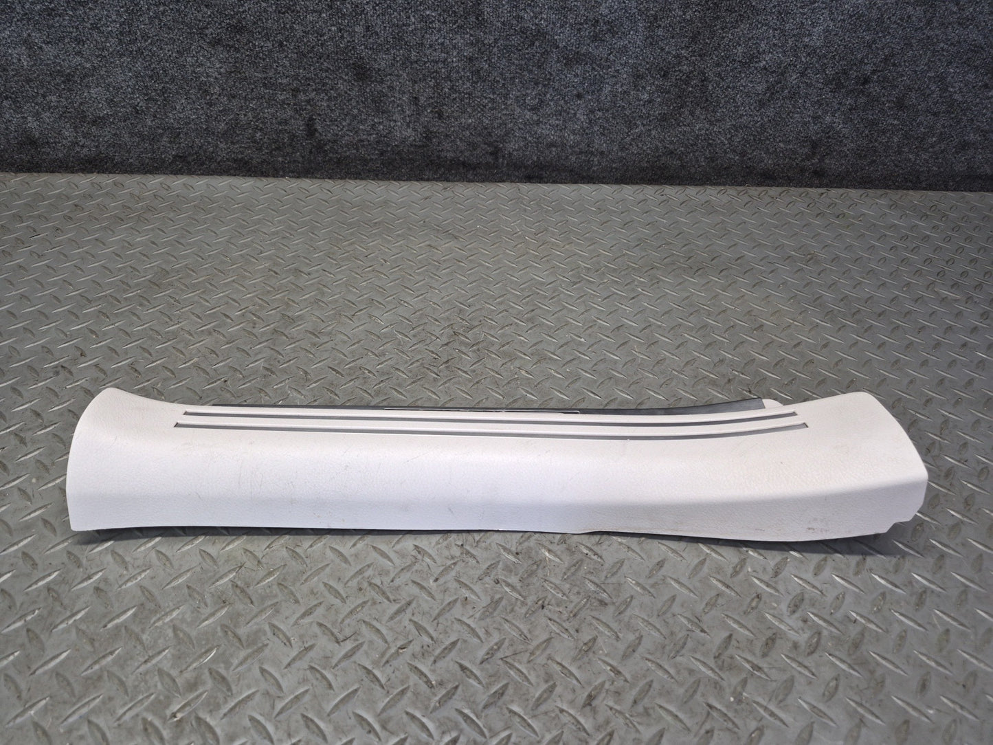 08-12 Lexus UVF46L LS600hL Set of 2 Rear Door Scuff Sill Plate Trim OEM