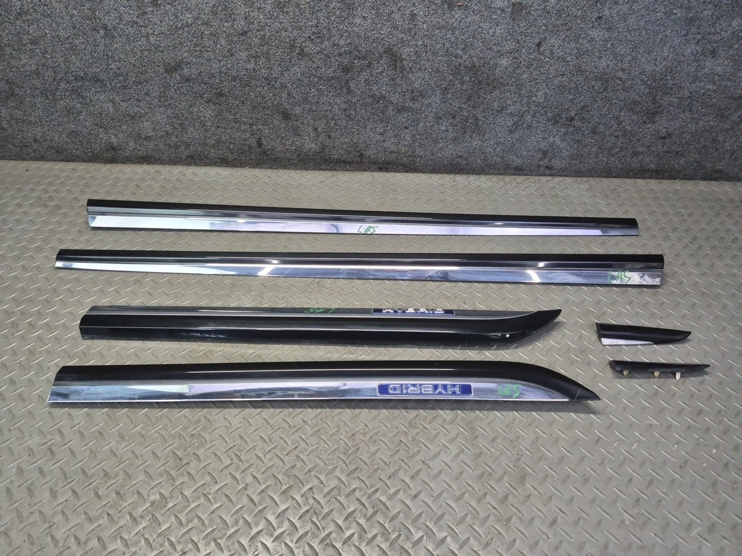 08-09 Lexus UVF46L LS600hL Long Front & Rear Door Fender Trim Molding Set OEM