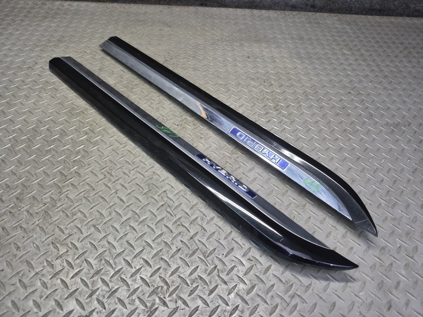 08-09 Lexus UVF46L LS600hL Long Front & Rear Door Fender Trim Molding Set OEM
