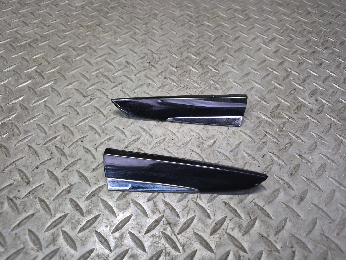08-09 Lexus UVF46L LS600hL Long Front & Rear Door Fender Trim Molding Set OEM