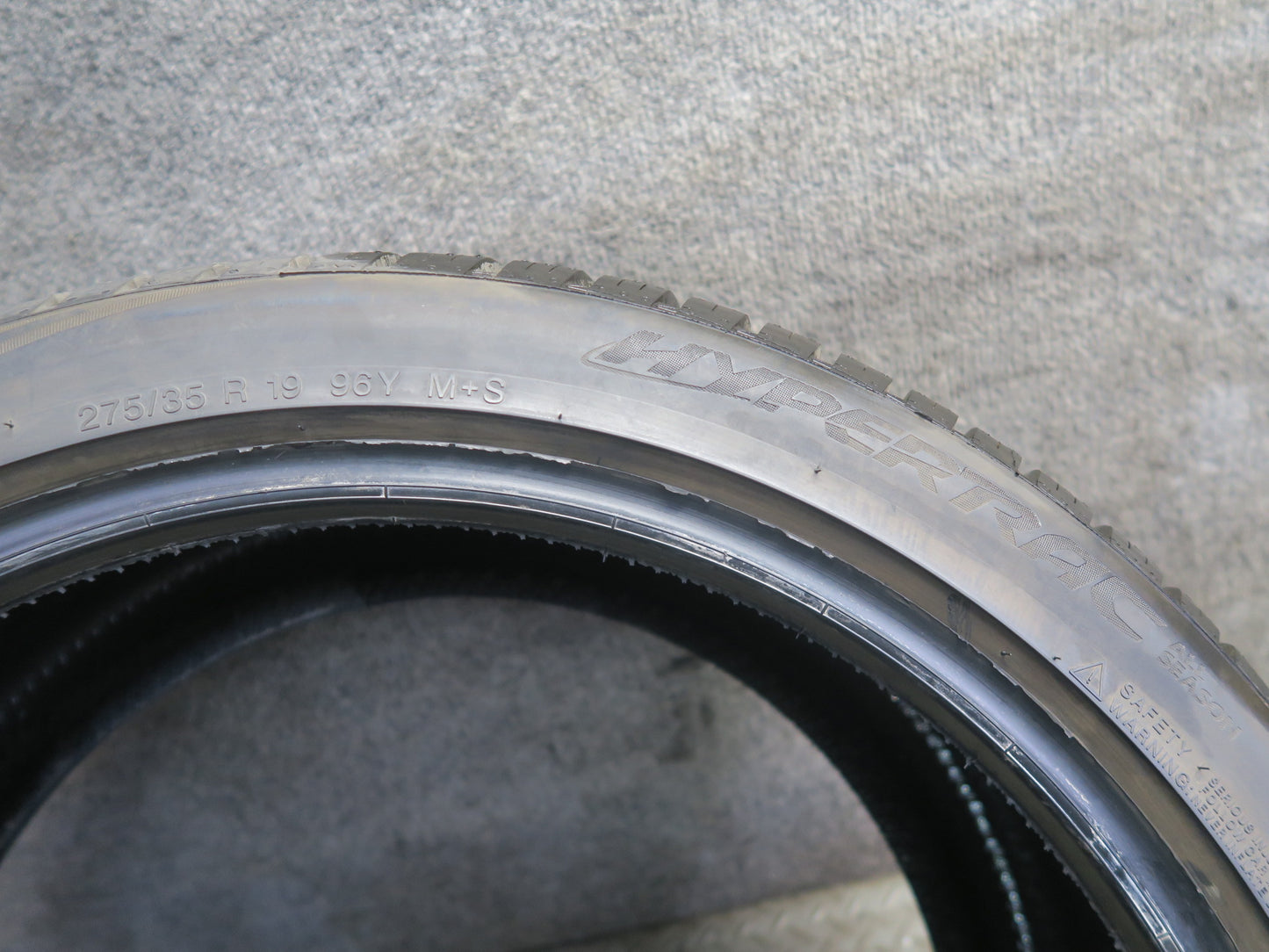 Set of 2 Vredestein Hypertrac A/S Tire 275/35 R19 96Y 3824 9/32 10/32 Tread