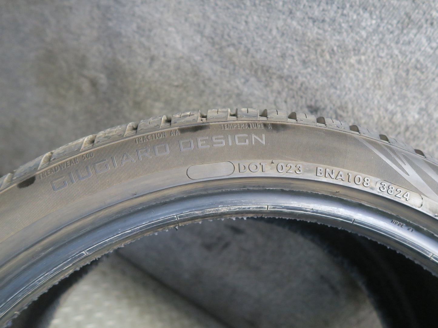 Set of 2 Vredestein Hypertrac A/S Tire 275/35 R19 96Y 3824 9/32 10/32 Tread