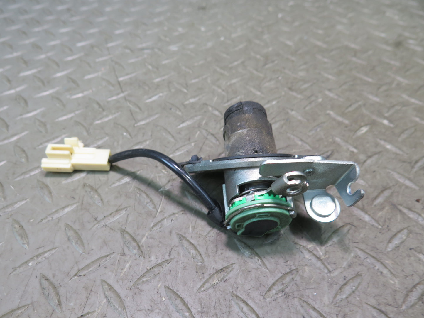2008 Lexus LS600hL Engine ECU ECM Keyless Glove Trunk Door Lock KEY Set OEM