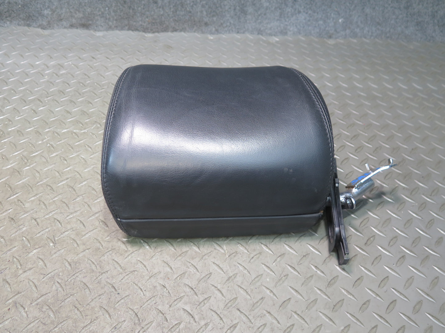 96-02 Mercedes R129 Sl-class Set of 2 Front Left & Right Leather Headrest OEM