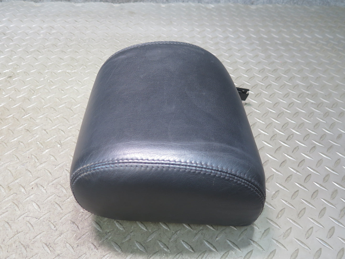 96-02 Mercedes R129 Sl-class Set of 2 Front Left & Right Leather Headrest OEM