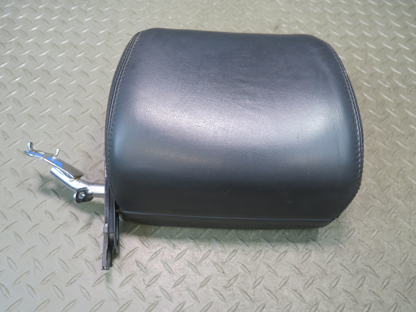 96-02 Mercedes R129 Sl-class Set of 2 Front Left & Right Leather Headrest OEM