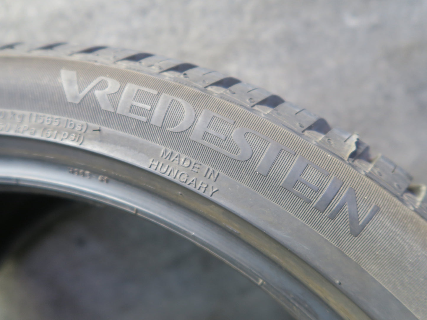 Set of 2 Vredestein Hypertrac A/S Tire 275/35 R19 96Y 3824 9/32 10/32 Tread