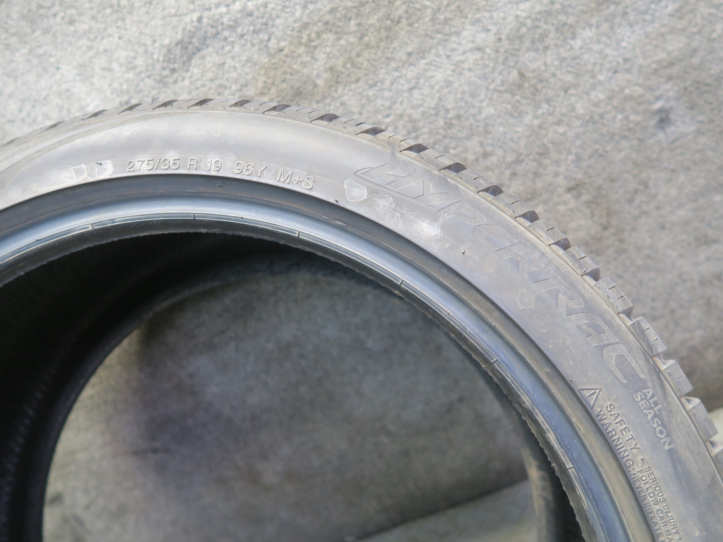 Set of 2 Vredestein Hypertrac A/S Tire 275/35 R19 96Y 3824 9/32 10/32 Tread