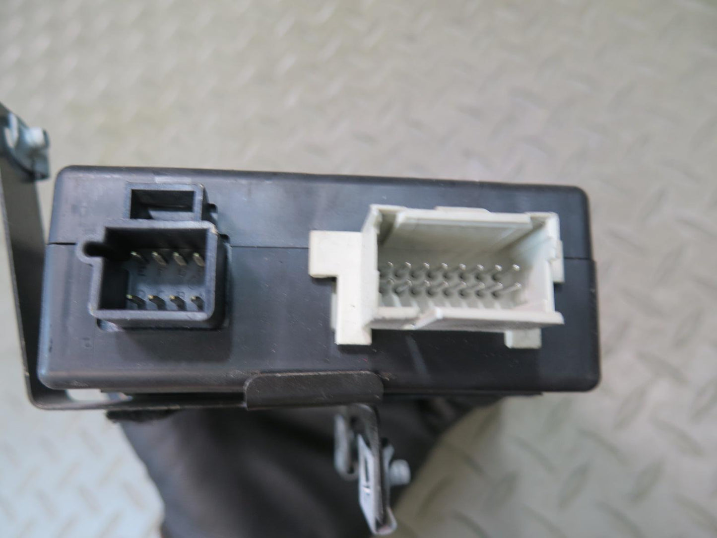 90-96 Chevrolet Corvette C4 Keyless Entry Anti Theft Control Module OEM