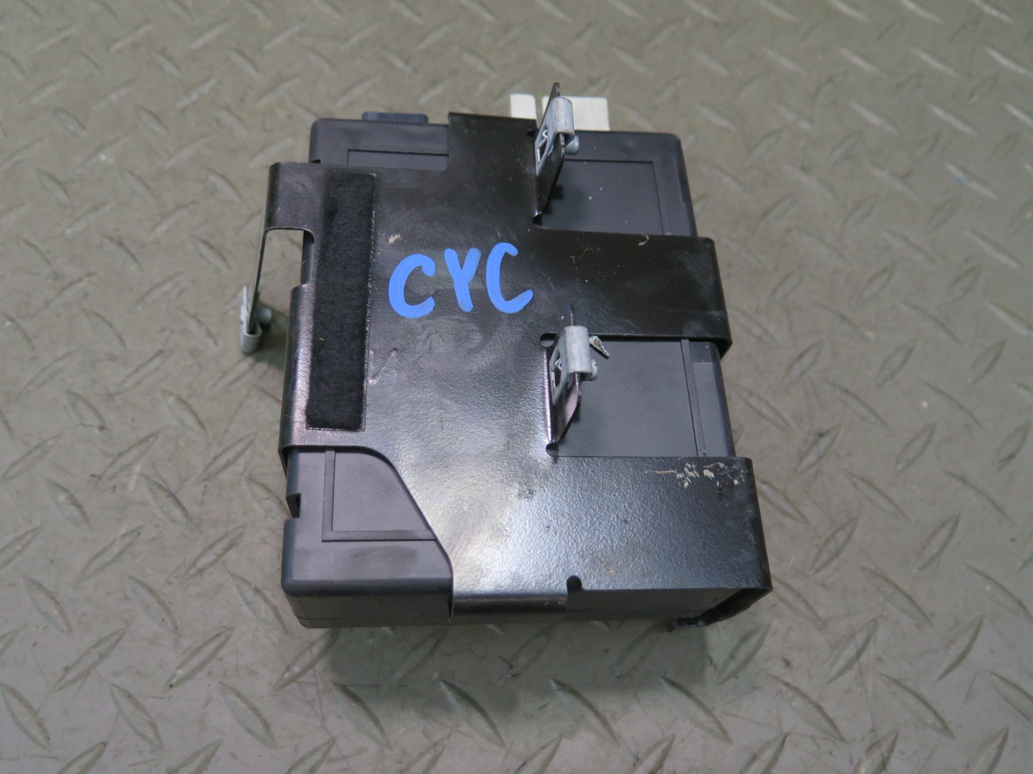 90-96 Chevrolet Corvette C4 Keyless Entry Anti Theft Control Module OEM