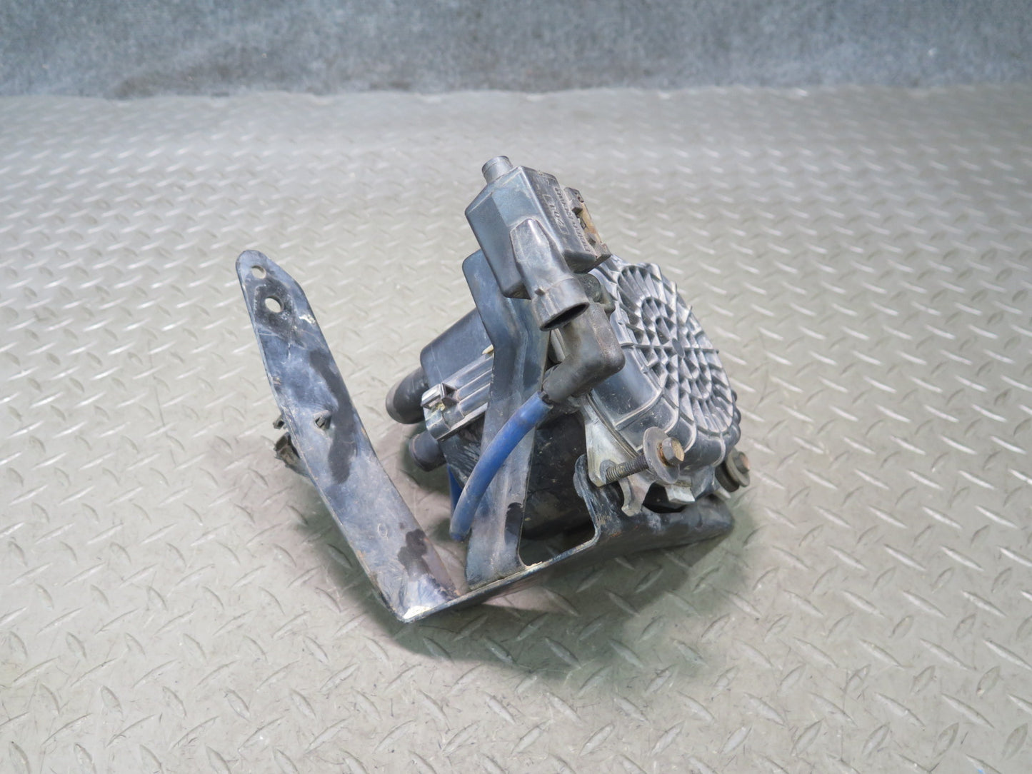 94-96 Chevrolet Corvette C4 Secondary Air Injection Smog Pump OEM