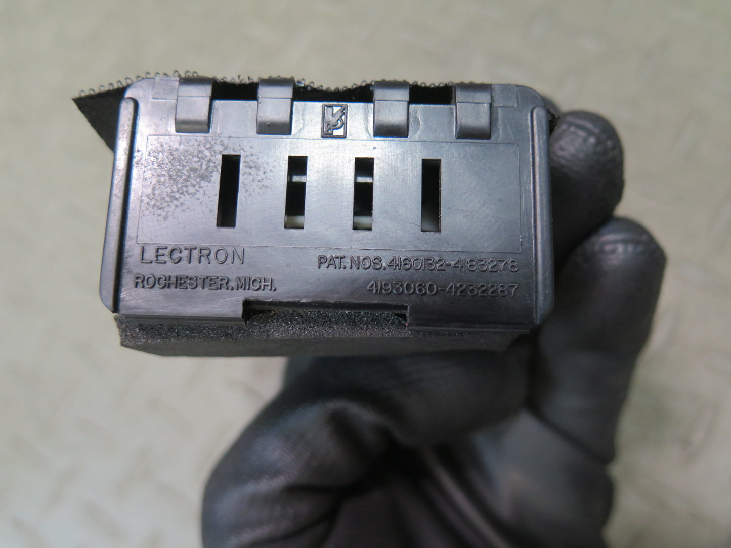 90-96 Chevrolet Corvette C4 KEY Alarm Module 4193060-4232287 OEM