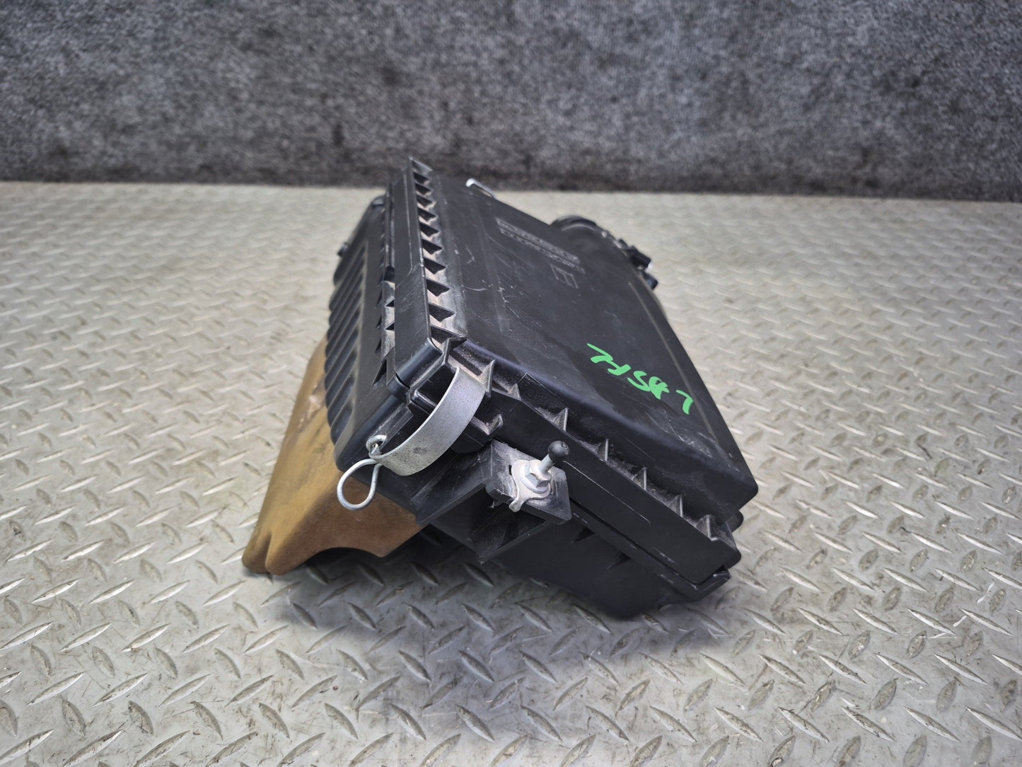 07-12 Lexus UVF46L LS600h LS460 Left Air Intake Cleaner Filter Box w MAF Sensor