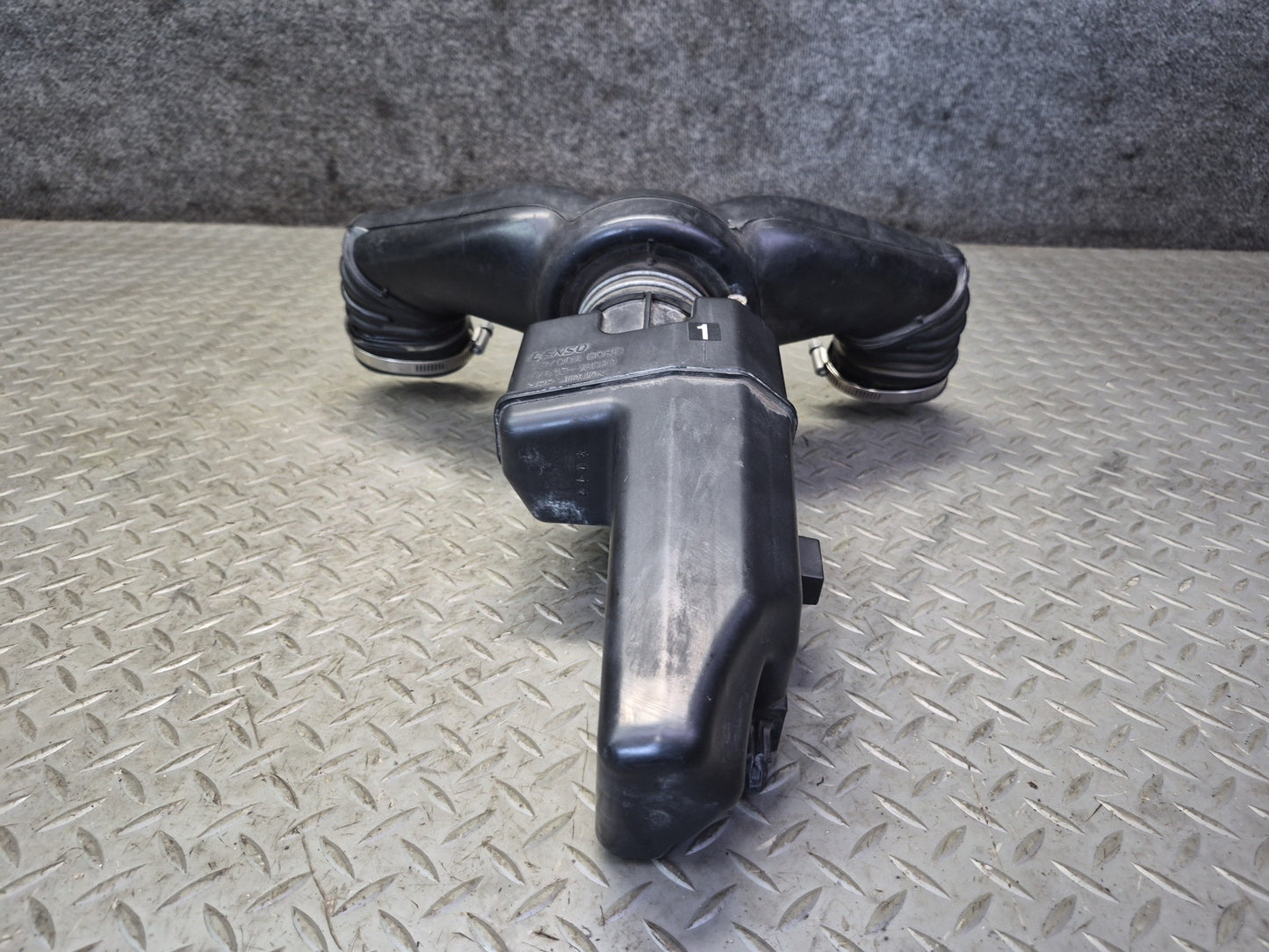 07-12 Lexus UVF46L LS600h LS460 Air Intake Cleaner Resonator Duct Hose Pipe OEM