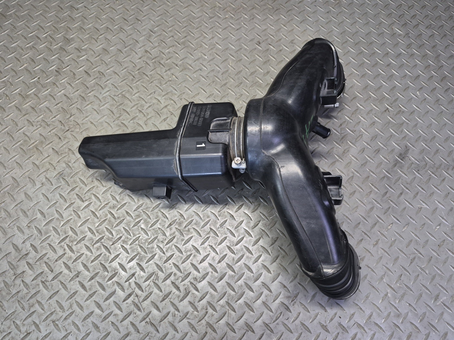 07-12 Lexus UVF46L LS600h LS460 Air Intake Cleaner Resonator Duct Hose Pipe OEM