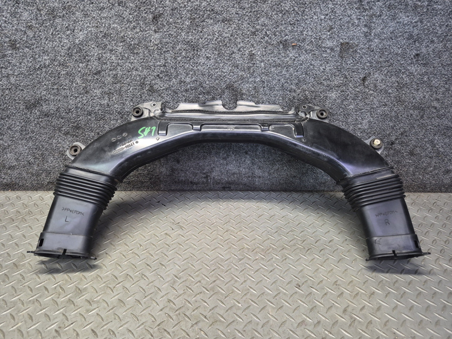 07-12 Lexus UVF46L LS600h LS460 Air Intake Cleaner Resonator Duct Hose Pipe OEM