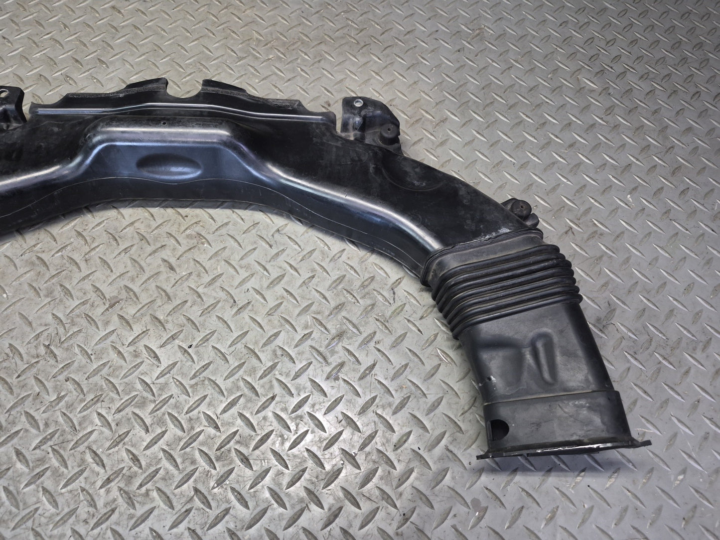 07-12 Lexus UVF46L LS600h LS460 Air Intake Cleaner Resonator Duct Hose Pipe OEM
