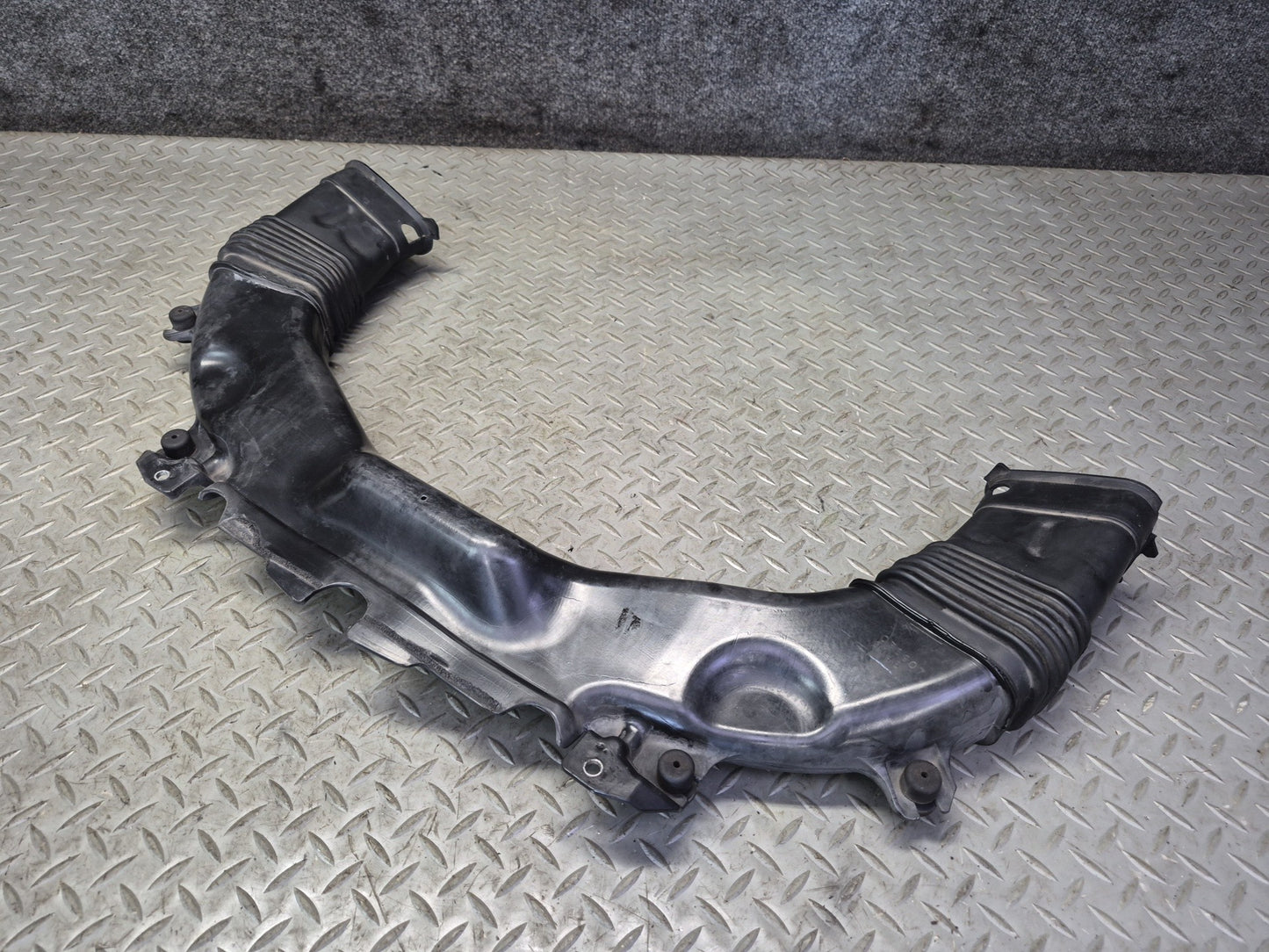 07-12 Lexus UVF46L LS600h LS460 Air Intake Cleaner Resonator Duct Hose Pipe OEM